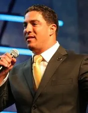 Calvin Becerra - Monavie